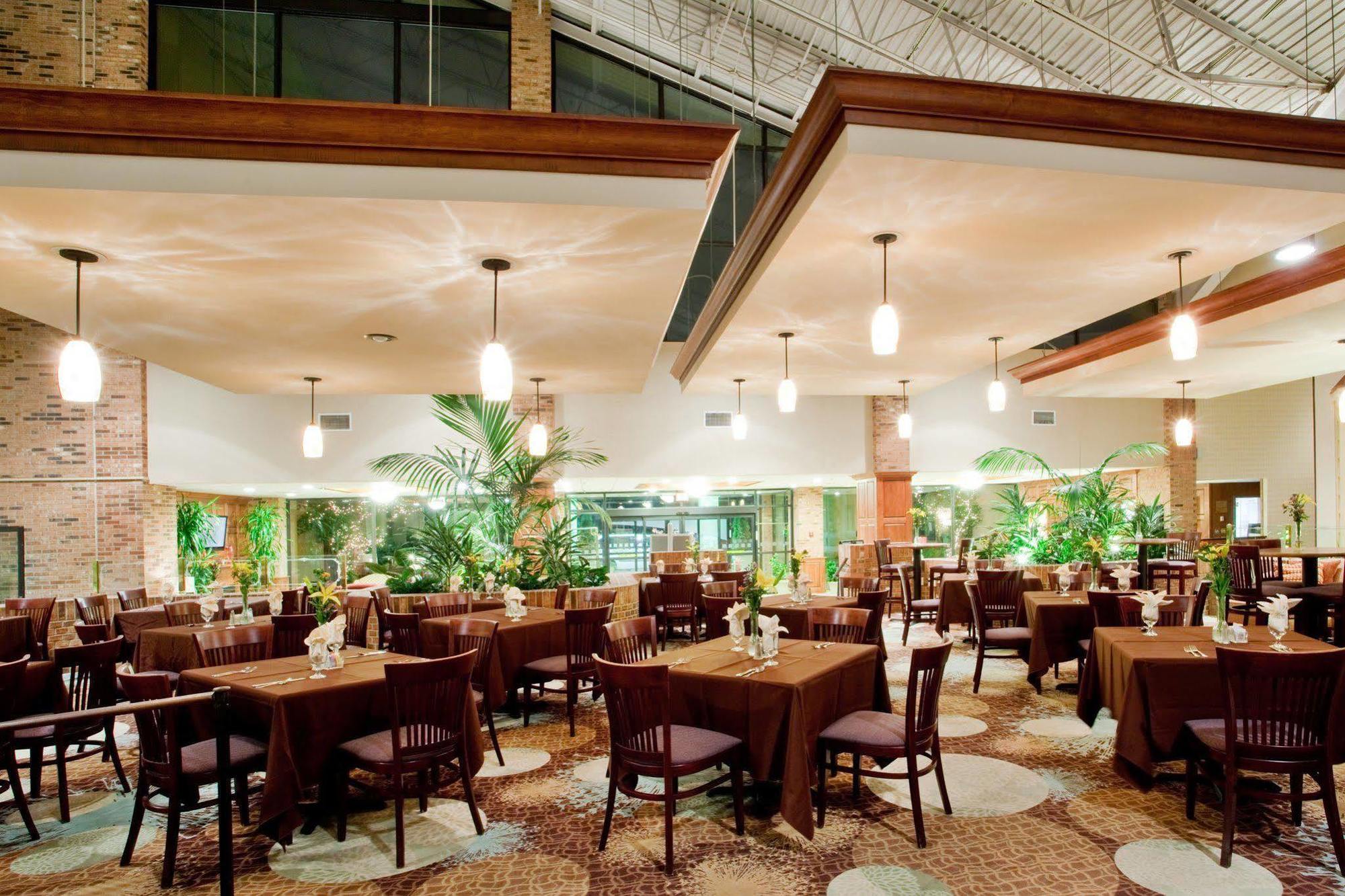Holiday Inn Roanoke Airport - Conference Ctr By Ihg Dış mekan fotoğraf